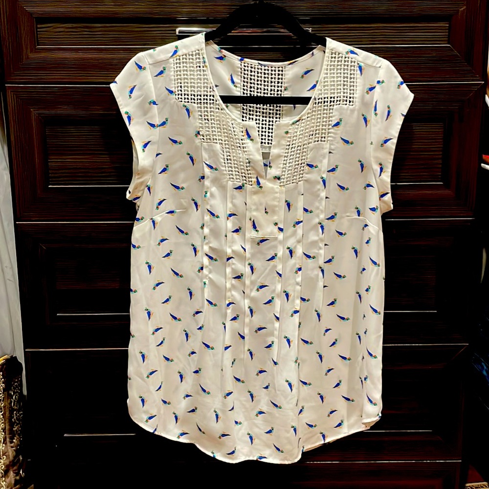 Short sleeve white blouse